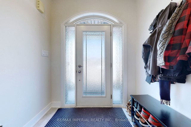 94 Velia Court