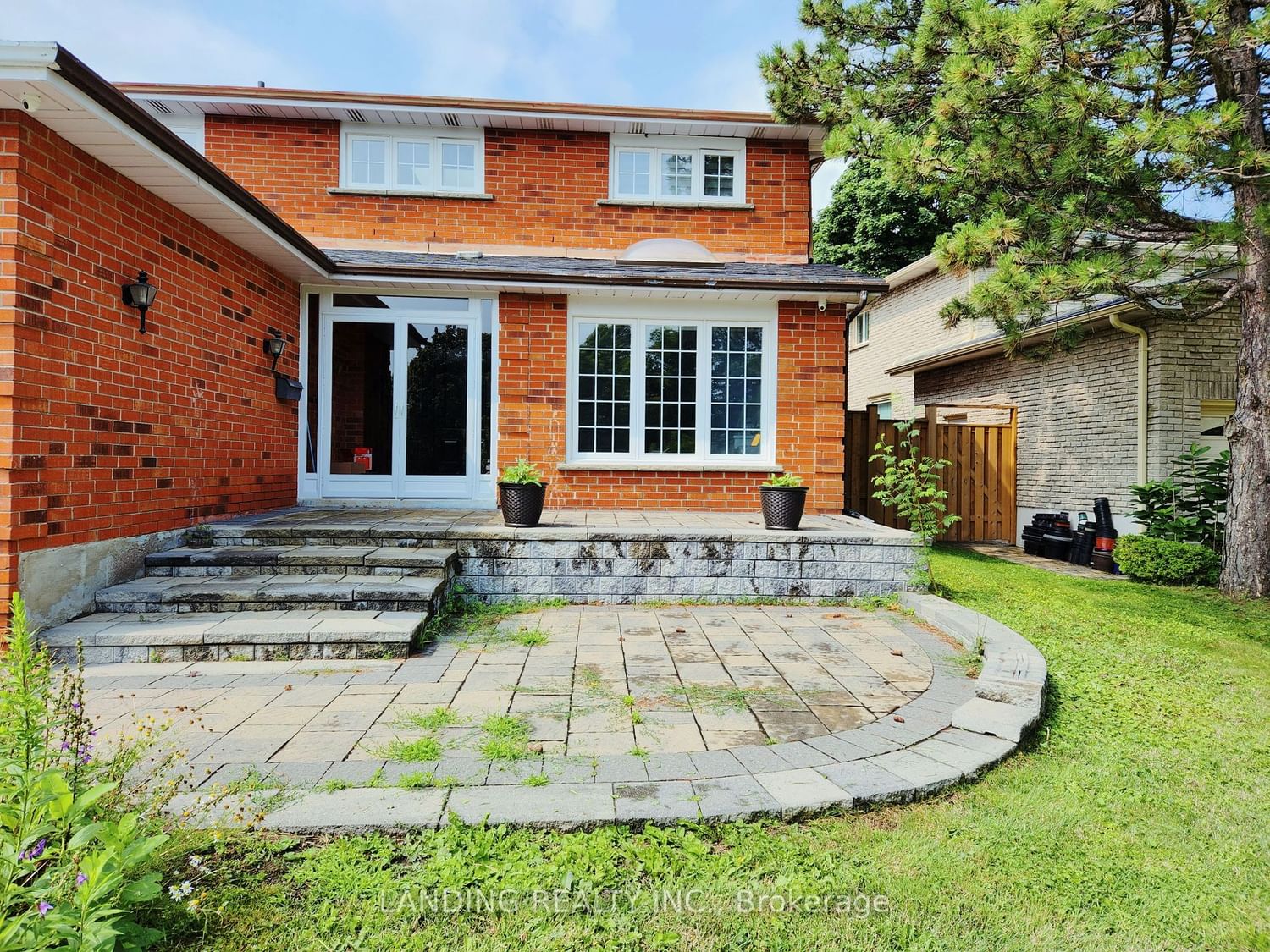 Listing Image 3
