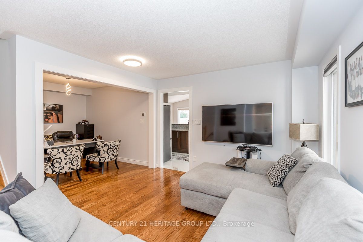 Listing Image 7