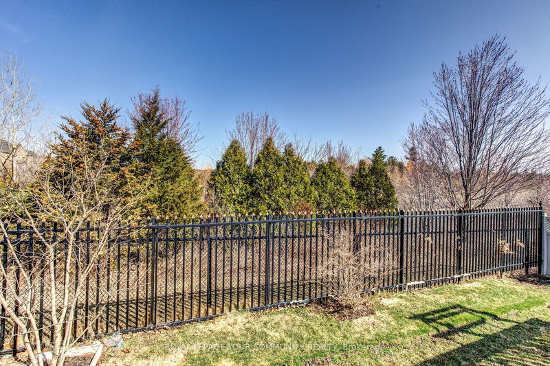76 Ivy Glen Dr, Vaughan, L6A 0P2 | Image 2