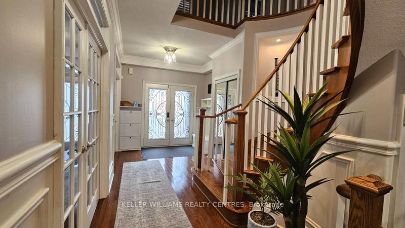 1194 Mitchell Crt, Innisfil, L9S 5A5 | Image 3