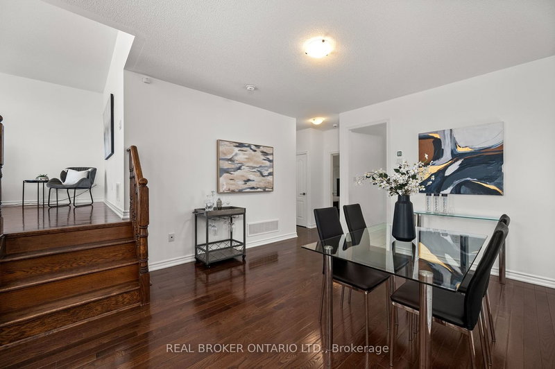 2172 Dawson Cres, Innisfil, L9S 0H1 | Image 3