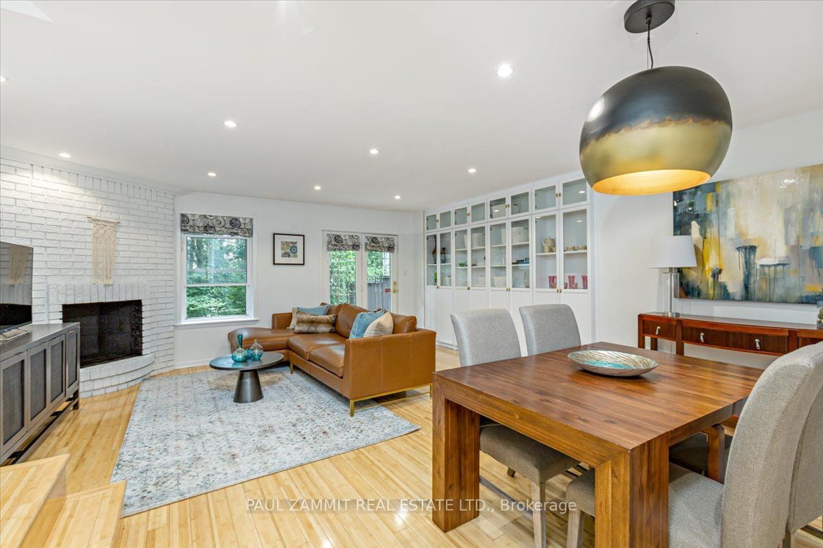 Listing Image 6