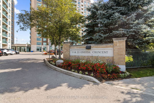 1202 - 11 Oneida Crescent