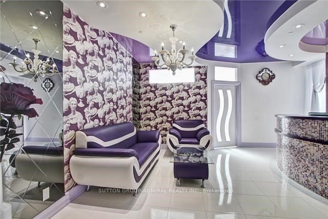 208 - 10376 Yonge St, Richmond Hill, L4C 3B8 | Image 2