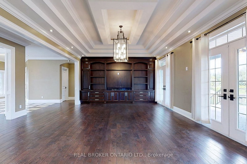 20111 Bathurst St E, East Gwillimbury, L9N 1N3 | Image 3