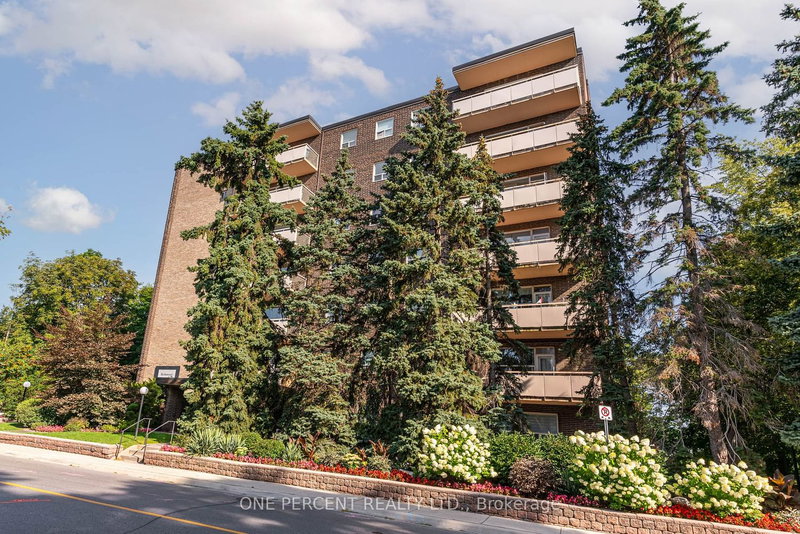 706 - 67 Richmond St, Richmond Hill, L4C 3Y3 | Image 3