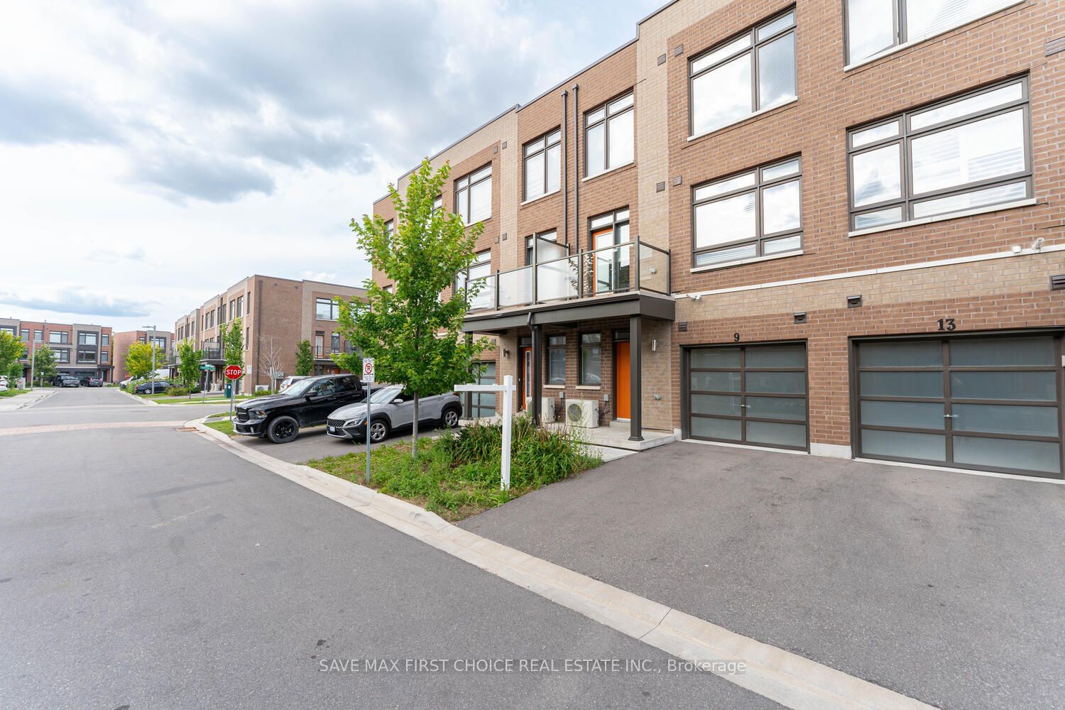 Listing Image 3