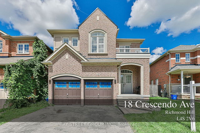 18 Crescendo Avenue