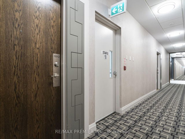 1012 - 99 EAGLE ROCK Way