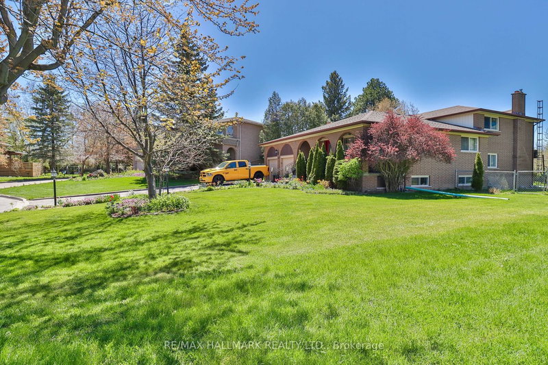 42 Banner Lane, King, L7B 1K2 | Image 2