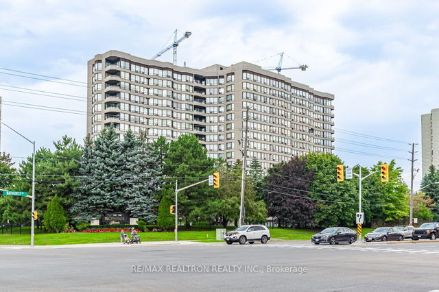 805 - 7440 Bathurst Street