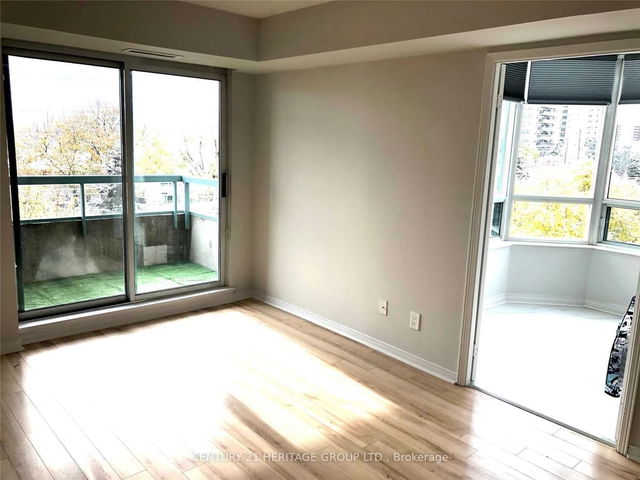 411 - 5 Emerald Lane