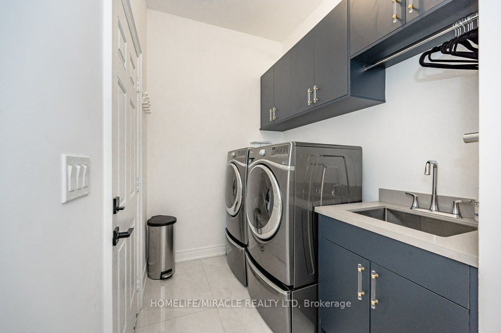 Listing Image 17