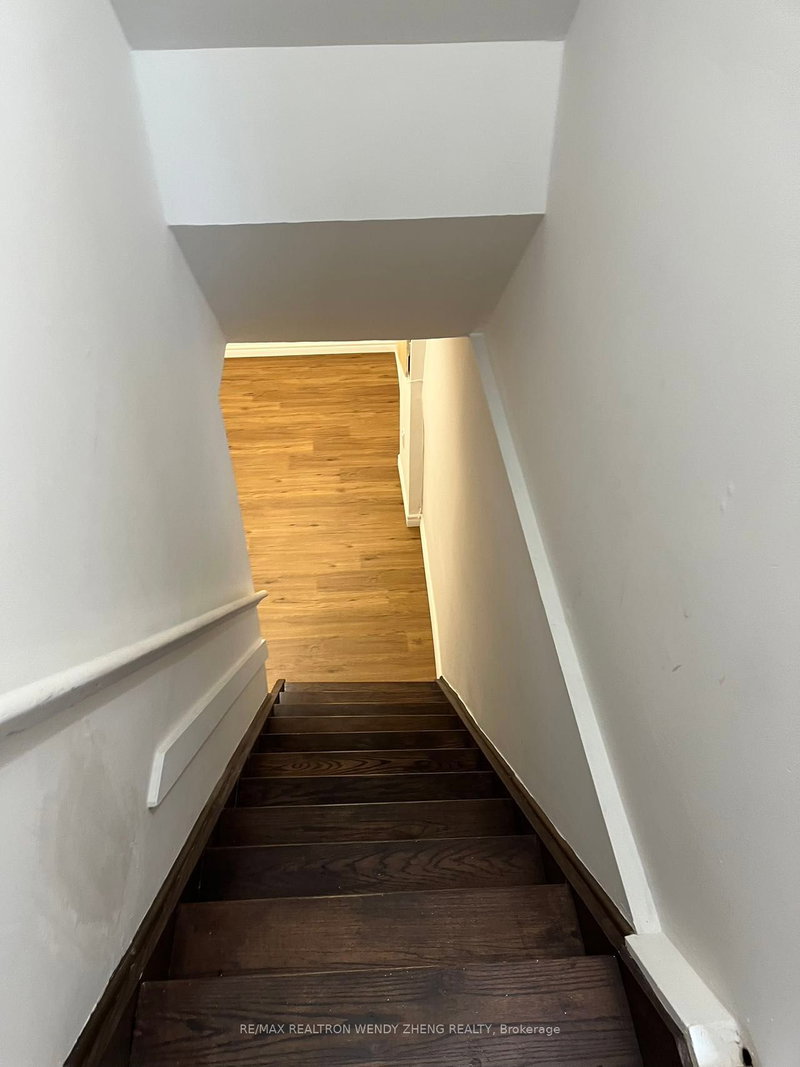 Bsmt - 275 Risebrough Crct, Markham, L3R 3J3 | Image 3