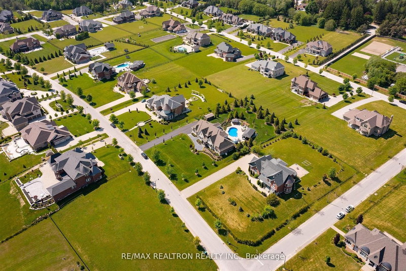 15 Pine Vista Ave, Whitchurch-Stouffville, L4A 1R9 | Image 3