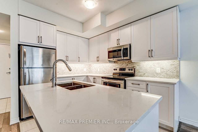 223 - 3865 Major Mackenzie Drive
