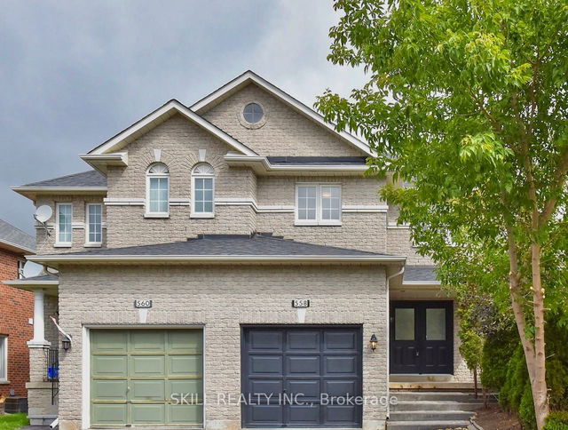 558 Heddle Crescent