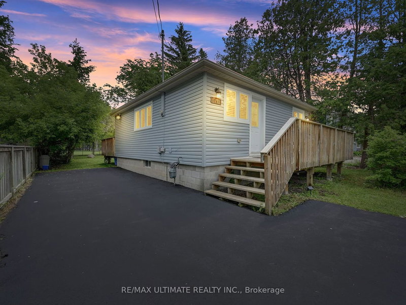 79 De La Salle Blvd, Georgina, L0E 1L0 | Image 3