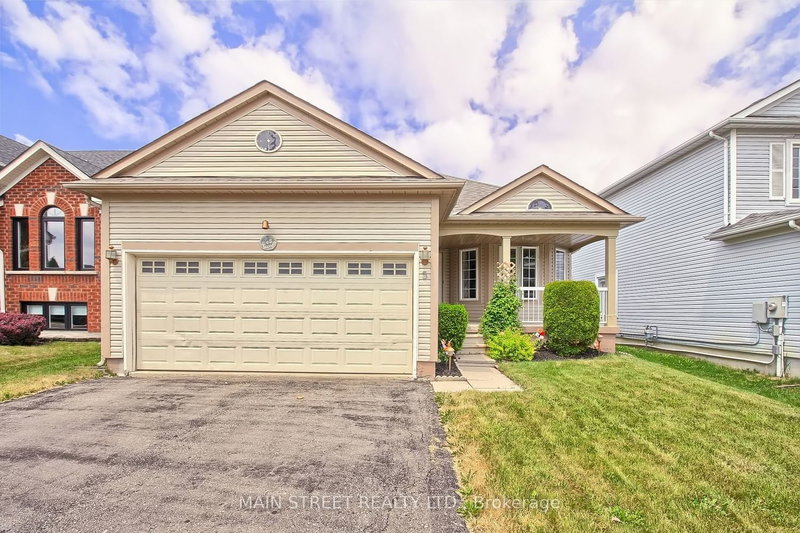 5 Brecken Dr, Georgina, L4P 4A3 | Image 2