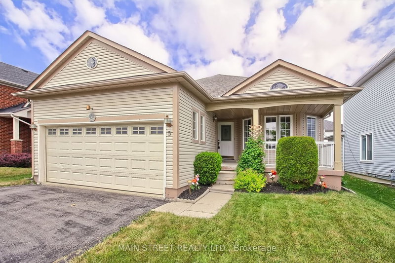 5 Brecken Dr, Georgina, L4P 4A3 | Image 2