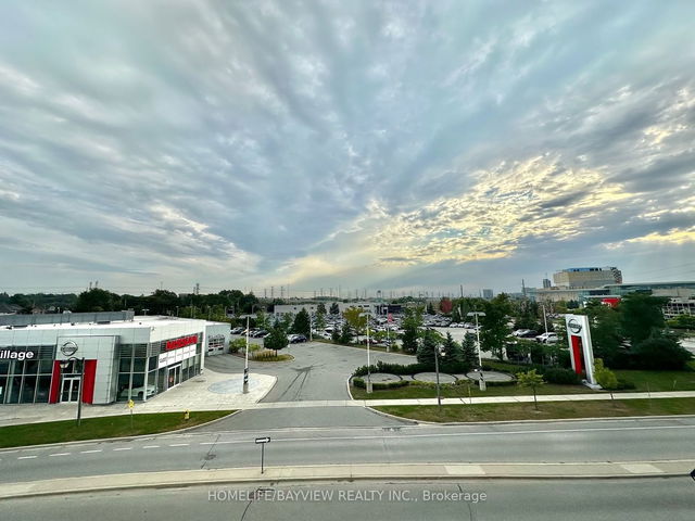 208 - 8323 Kennedy Road
