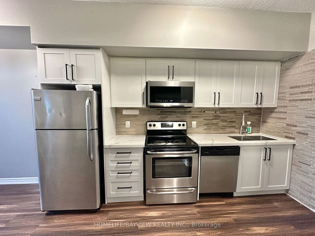 208 - 8323 Kennedy Road