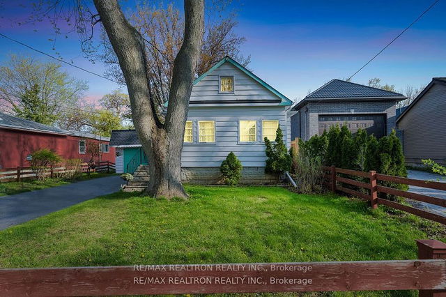 32 Douglas Road