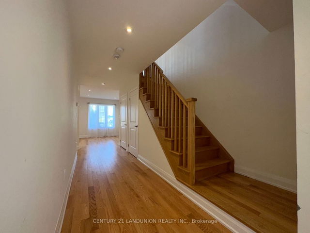 174 Moneypenny Place