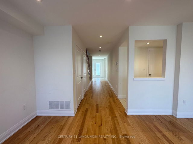 174 Moneypenny Place