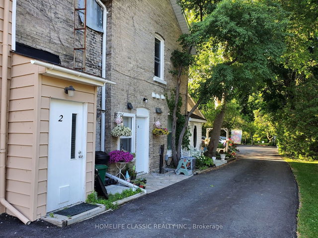 2 - 396 Simcoe Street