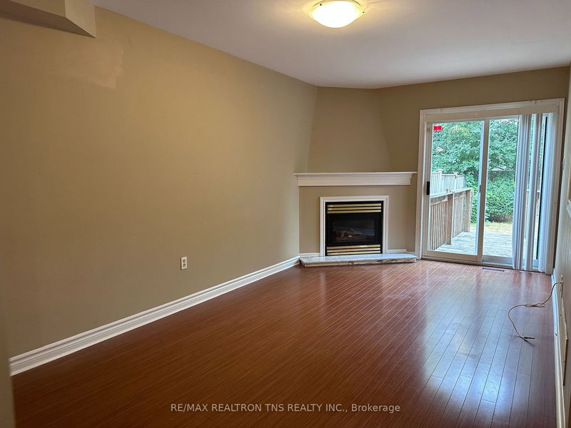 149 Kimono Cres, Richmond Hill, L4S 1A5 | Image 2
