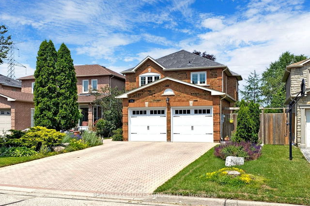 110 Hammerstone Crescent