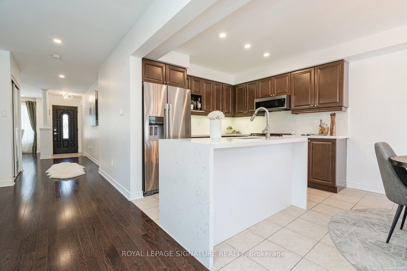 14 Yang St, Richmond Hill, L4E 0M6 | Image 3