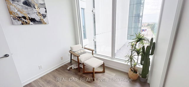 505-1 - 898 portage Parkway
