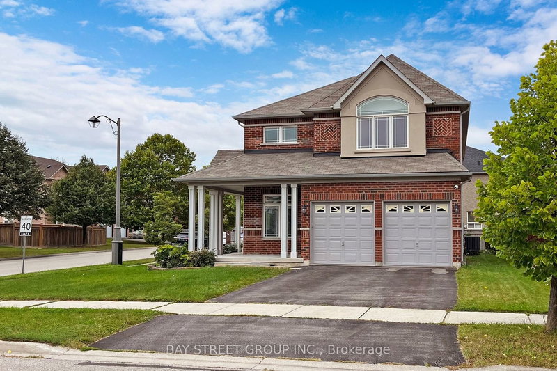 201 Bilbrough St, Aurora, L4G 7X1 | Image 3