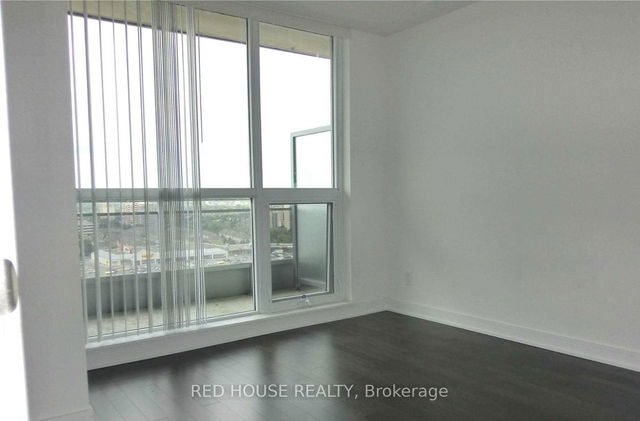 1513 - 9201 Yonge Street