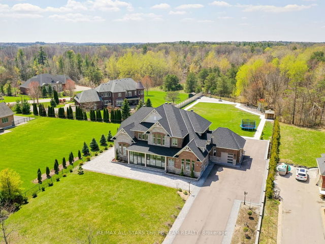 8 Fawn Grove