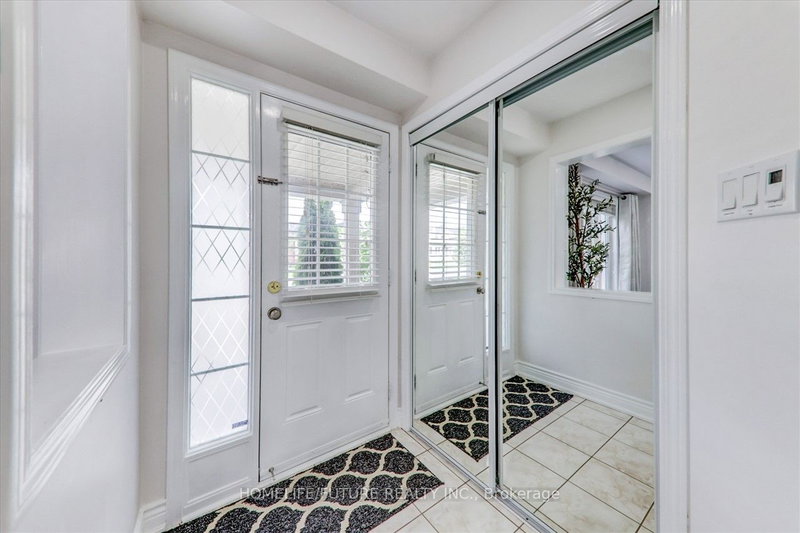 76 Gas Lamp Lane, Markham, L6B 0H7 | Image 3