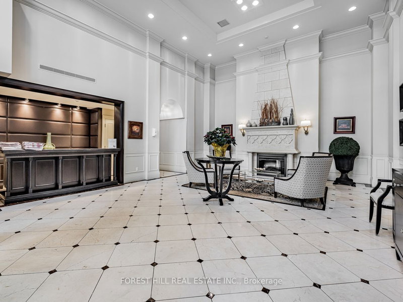 602 - 310 Red Maple Rd, Richmond Hill, L4C 0T7 | Image 2