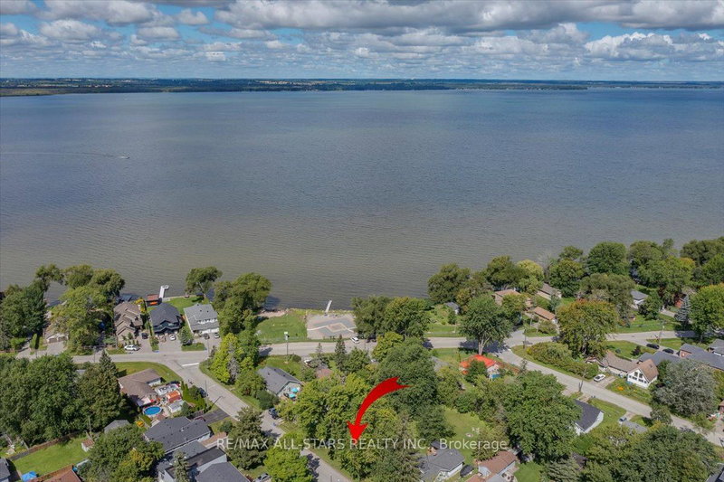 288 Woodycrest Ave, Georgina, L4P 2W2 | Image 2