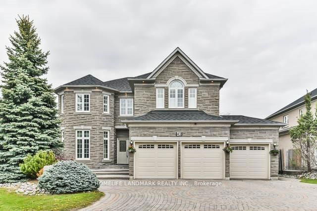 42 GRAYDON Crescent