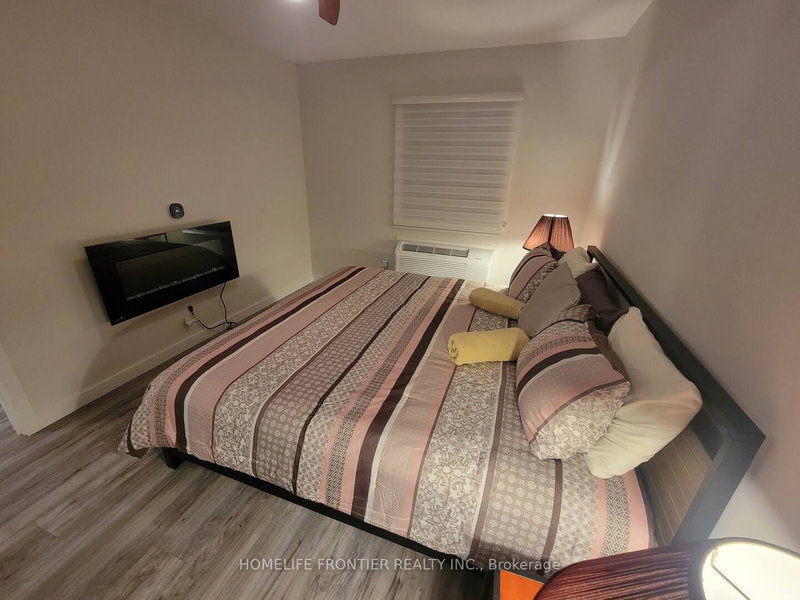 2 - 1015 Arnold St, Innisfil, L0L 1C0 | Image 3