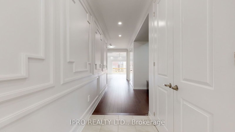 1466 Broderick St, Innisfil, L9S 4W1 | Image 2