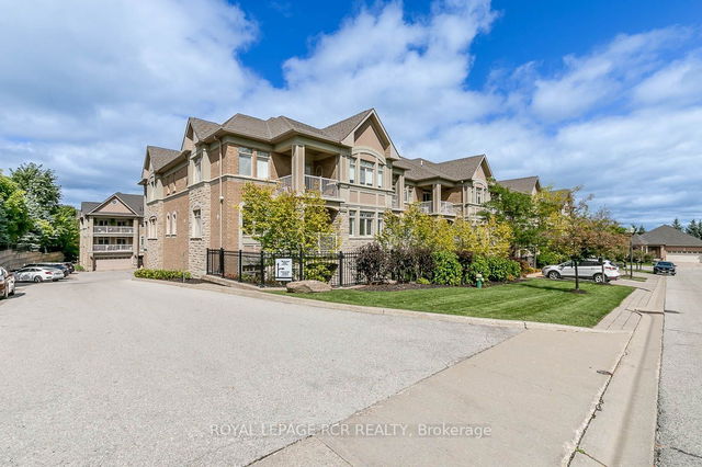205 - 2 Briar Hill Heights