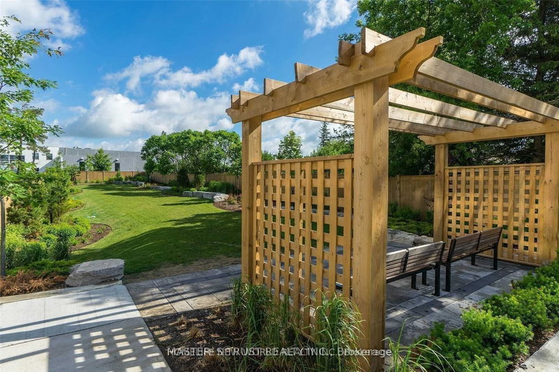 2 - 11611 Yonge St, Richmond Hill, L4E 1G2 | Image 2