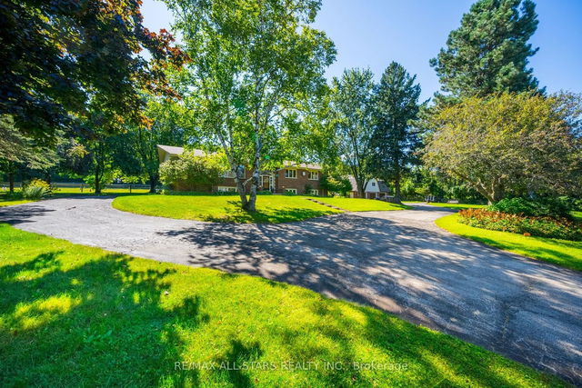 6343 Vivian Road