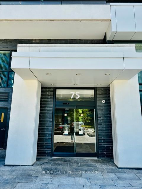 201 - 75 Oneida Crescent