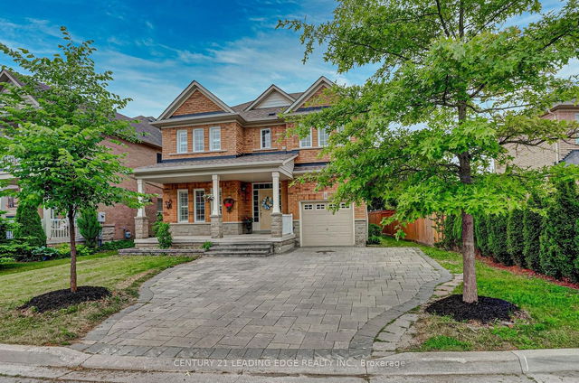 8 Tiger Lily Street
