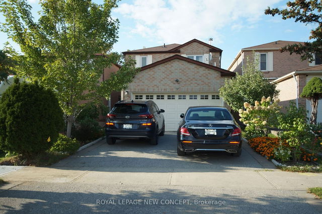 105 Bradbeer Crescent